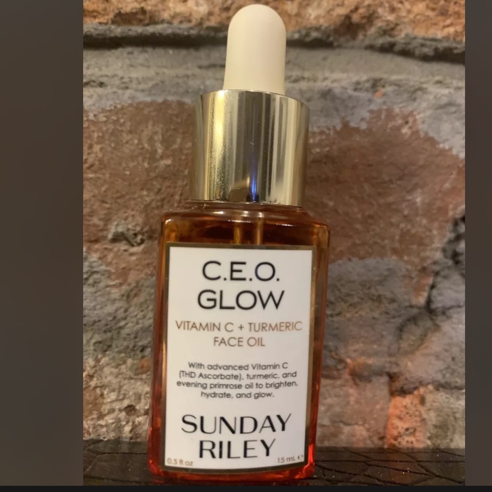 Sunday Riley C.E.O Glow Vitamin C + Turmeric Face Oil 15ml